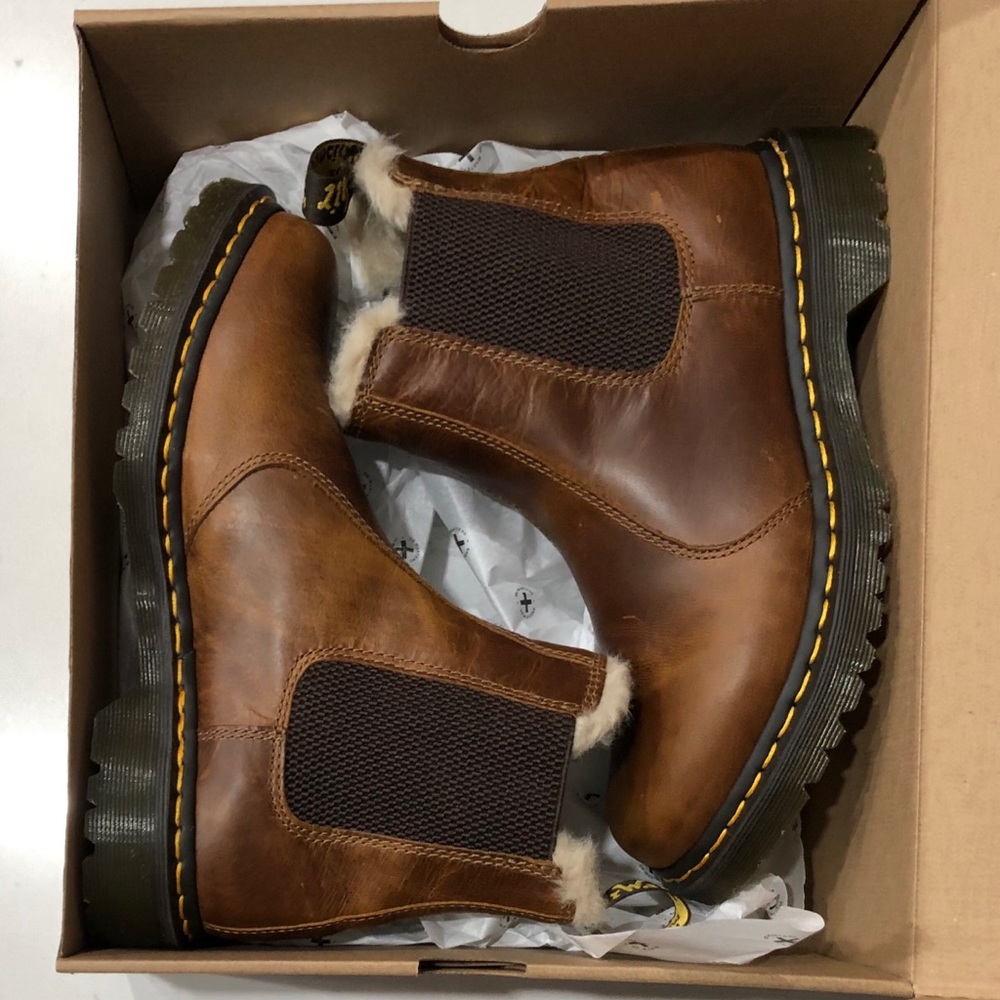Dr Martens Leonore Butterscotch